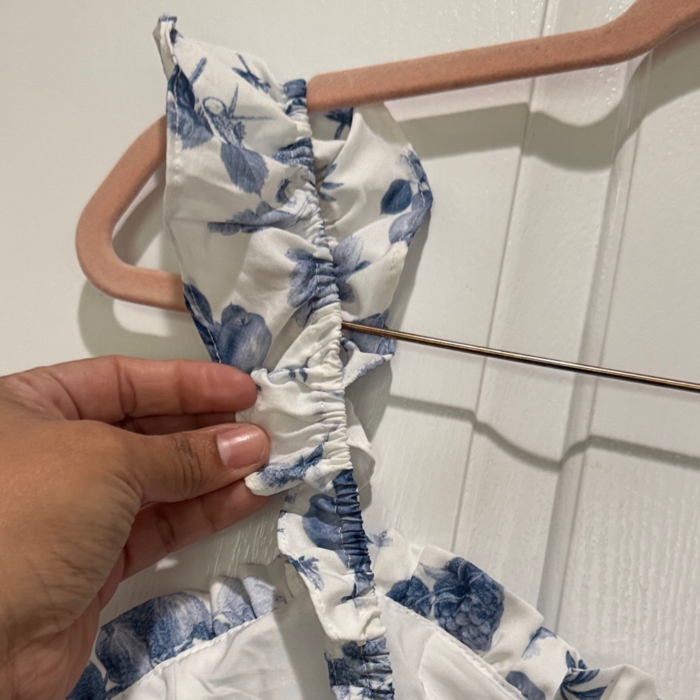 Cider Blue and White Floral Maxi Dress - Picture 6 of 8
